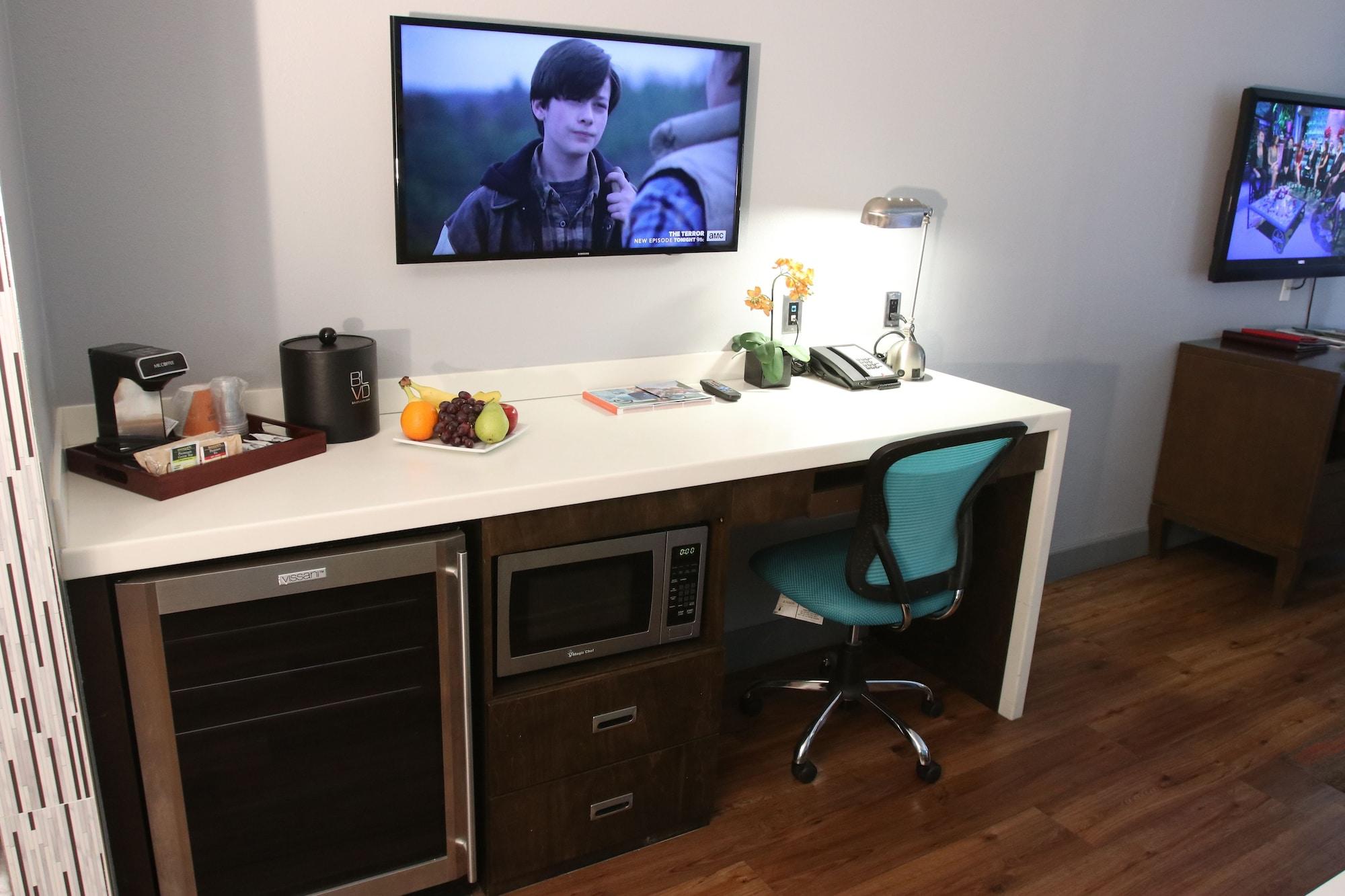 Blvd Hotel & Suites - Walking Distance To Hollywood Walk Of Fame (Adults Only) Лос-Анджелес Экстерьер фото