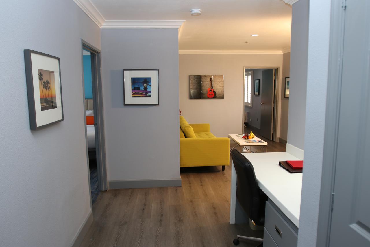 Blvd Hotel & Suites - Walking Distance To Hollywood Walk Of Fame (Adults Only) Лос-Анджелес Экстерьер фото